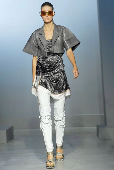 Look 33
